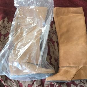 Only worn once. Size 8.5 Jessica Simpson